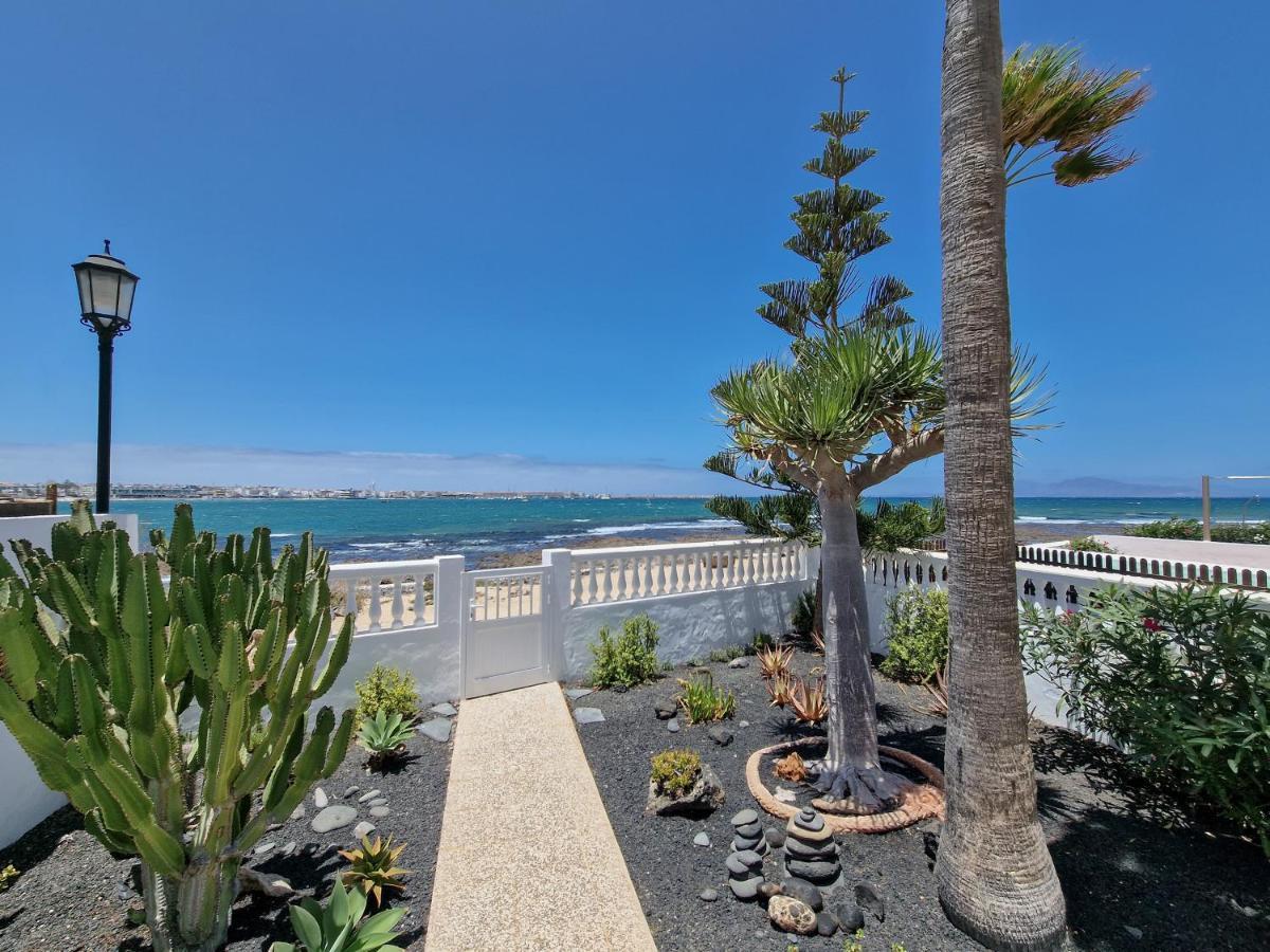 קורלחו Villa La Maja Beachfront מראה חיצוני תמונה
