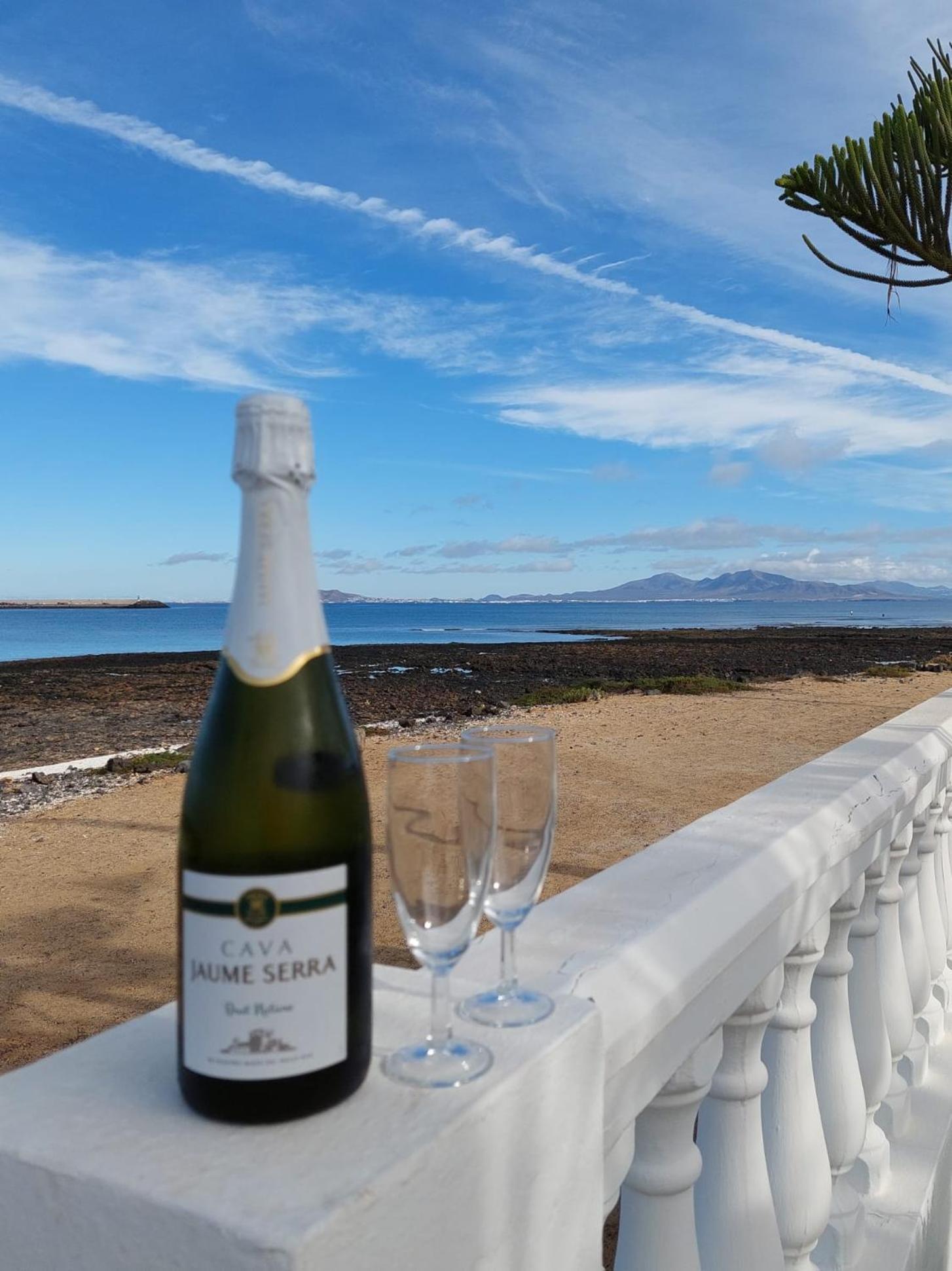 קורלחו Villa La Maja Beachfront מראה חיצוני תמונה